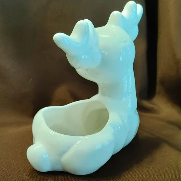 Vintage Ceramic Quilted White Deer Reindeer Planter Vase - Picture 3 of 10